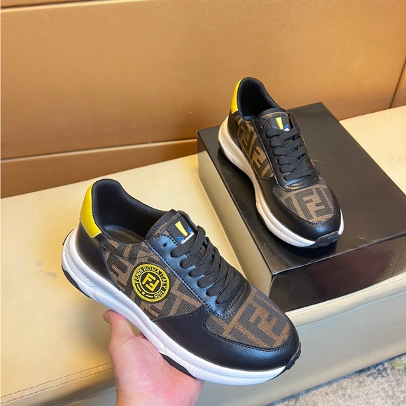 Fendi brown women's sneakers - Picture 4 of 4